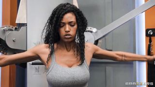 Big Tits Hit The Gym