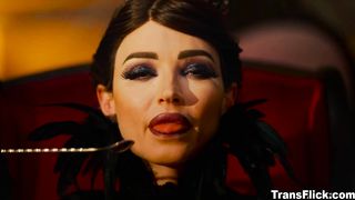 Queen Natalie taste Snow Whites sexy body