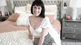 Olive Glass rides Oliver's cock to earn his cum