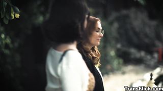 Curvy transgender Daisy 1st time to taste a lady