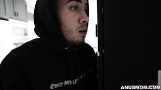 Vivianne submits to Berry keeps his mouth shut