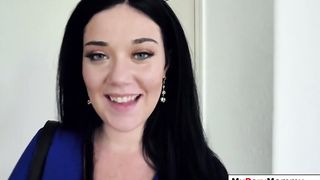 Guy shave then fucks his stepmoms pussy