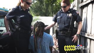 MILFs are getting their pussies banged