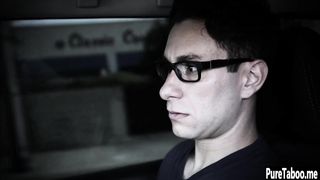 Naive teen paid her licence with blowjob