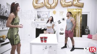 Pornstar Game with Violet Myers 2022