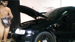 Pregnant babe fucked in garage