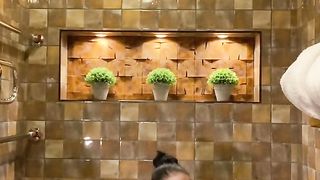 Hot  washes and plays with dildo in the shower. Backstage - MaryVincXXX