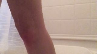 BARELY LEGAL GIRL IN SHOWER