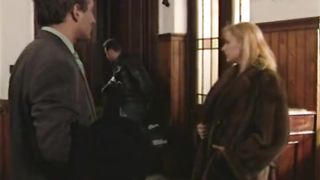 grazie (per te facciamo il sacrificio di trombarti)