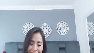 Babe Fuck Her Pussy Hard