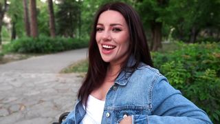 Luna Roulette Great quick blowjob in the park with cum in mouth