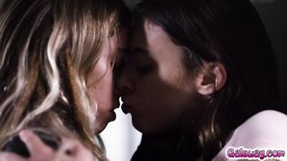 Khloe Kapri surrenders from Gia Derzas touches