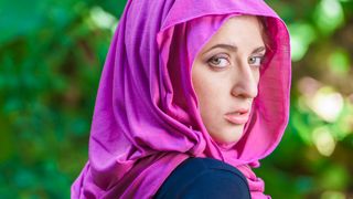 Horny muslim arab teen unveils her asshole!