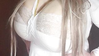 See Susi as dirrty angel with strapon