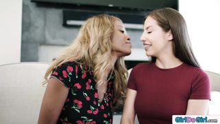 Straight gfs licking lesbian recruiters