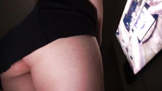SexyPerfectAss Decided to take a break from playing on PS4 and made upskirt orgasm