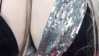 Watch this sexy Susi pushing satin panty in pussy