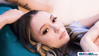 Busty stepmom n stepdaughter masturbate