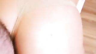 Tinder chick in Seattle