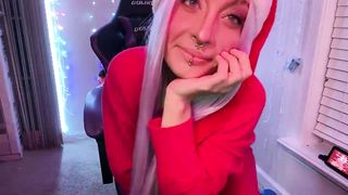 Quick Masturbation in long underwear.