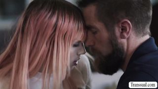 Pink haired TS analed by beareded stedad