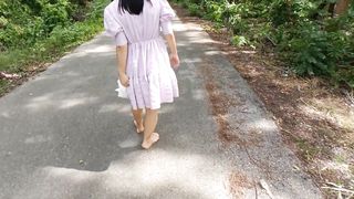 Couple walking in the forest and Fucking cum gets a creampie Sex in a publi