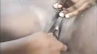 SEXY EBONY MUFFDIVERS BY THE POOL...usb