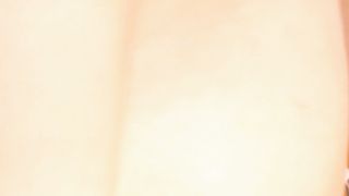 Horny Chick Gets Wildly Handjob