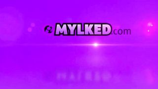 Mylked Daisy Bean Guzzles Cum from Milking Table