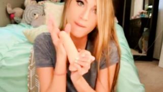 JOI Teen Wants You To Jerk To Her