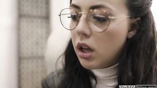 Virgin teen tricked into her 1st fucking