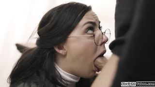 Virgin teen tricked into her 1st fucking