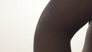 Hot_trunks how i like to jump