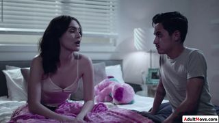 Guy has to lick his gfs stepsis snatch