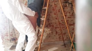 In the building site I pay the worker with anal ... and he cums my ass