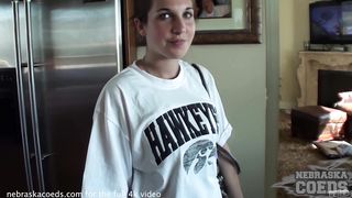 college girl layla is from iowa jilling