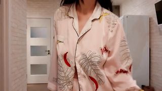 milf woke up and wants sex and pussy too