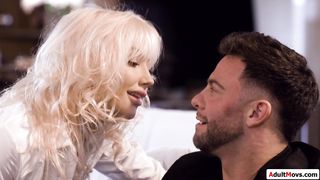 Busty Ivy Wolfe roleplays sexy realtor