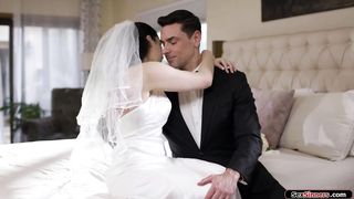 Busty bride anal cheats on wedding day