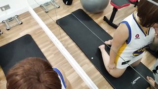 I FUCK ME AND SUCK HIS COCK IN THE UNIVERSITY GYM (PART 1)
