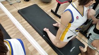 I FUCK ME AND SUCK HIS COCK IN THE UNIVERSITY GYM (PART 1)
