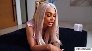 Trans Janie Blade n Eva Maxim DP a babe