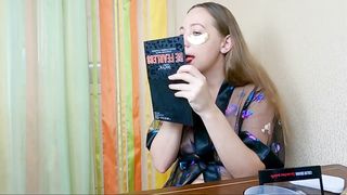 Slutty Step Sister Gets Cum on her Hair and uses sperm as a Mask - Hair fet