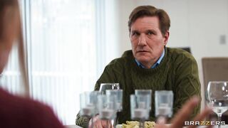 Cant resist cheating with this unbelievable babe