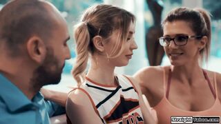 Cheerleader has no choice than to fuck