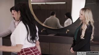 Realtor locked my wife to suck my dick