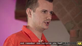 MILF neighbour was so horny so she fucked a robber and sucked his cock