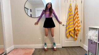 Kylie Island Stepsis Accidentally Roller Skates Dick into Her